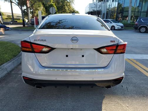 2023 Nissan Altima 2.5 SR