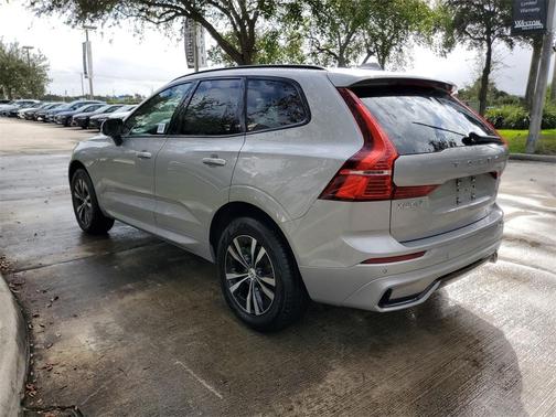 2025 Volvo XC60 B5 Core