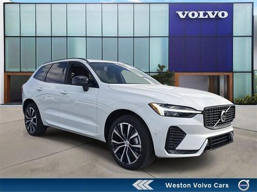 2025 Volvo XC60 B5 Plus