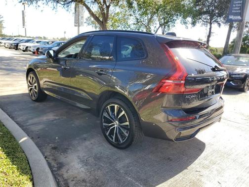 2025 Volvo XC60 B5 Plus