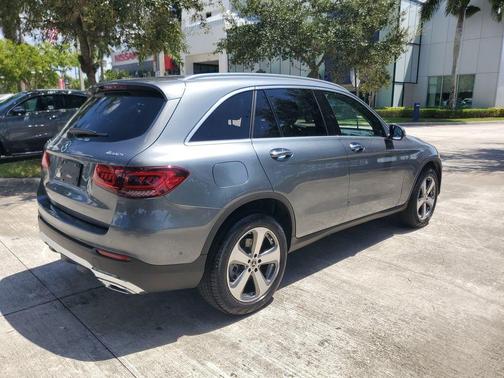 Silver 2022 Mercedes-Benz GLC 300 Base 4MATIC