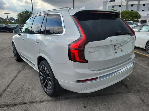 2026 Volvo XC90 B6 Plus 7-Seater
