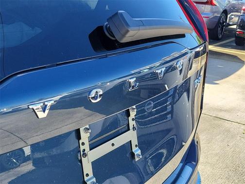 2026 Volvo XC90 Plug-In Hybrid T8 Plus 7-Seater