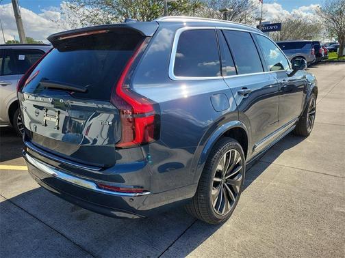 2026 Volvo XC90 Plug-In Hybrid T8 Plus 7-Seater