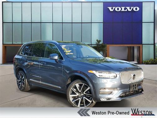 2023 Volvo XC90 B5 Plus