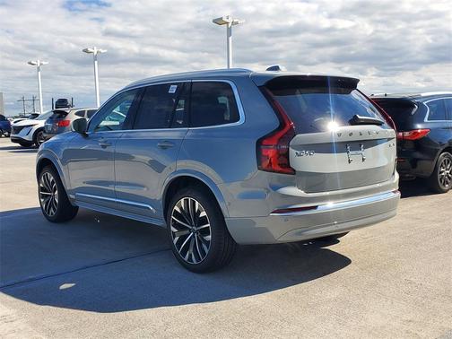 2026 Volvo XC90 B6 Plus 7-Seater