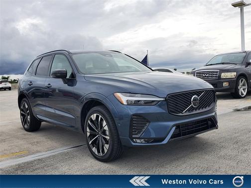 2026 Volvo XC60 B5 Plus
