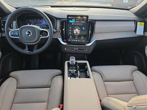 2026 Volvo XC90 B6 Ultra 6-Seater