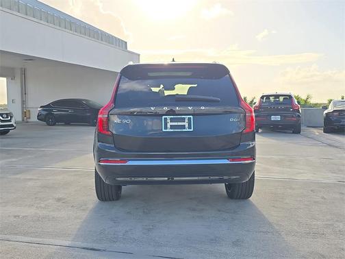 2026 Volvo XC90 B6 Ultra 6-Seater