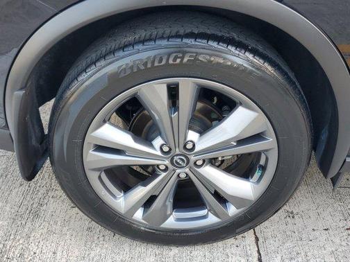 2023 Nissan Murano Platinum