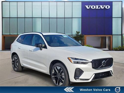 2026 Volvo XC60 B5 Plus