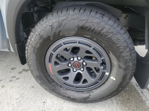 2025 Nissan Frontier PRO-X