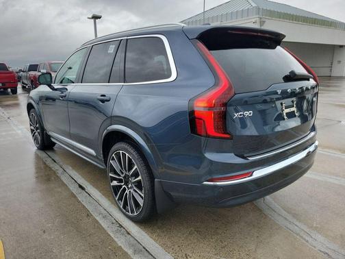 Denim Blue Metallic 2026 Volvo XC90 B6 Plus 7-Seater