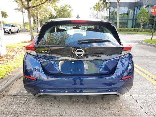 2024 Nissan Leaf S