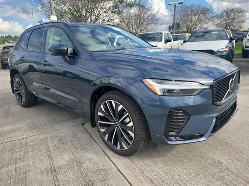 2026 Volvo XC60 B5 Ultra