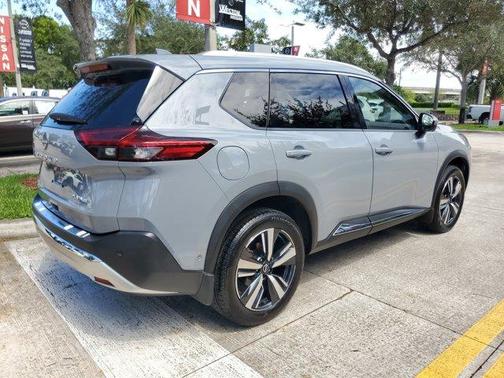 2023 Nissan Rogue Platinum