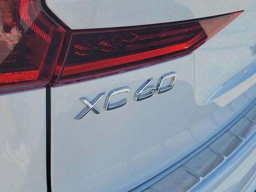 Crystal White 2026 Volvo XC60 B5 Plus