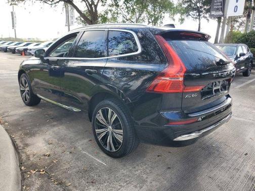 2023 Volvo XC60 B5 Plus Bright Theme