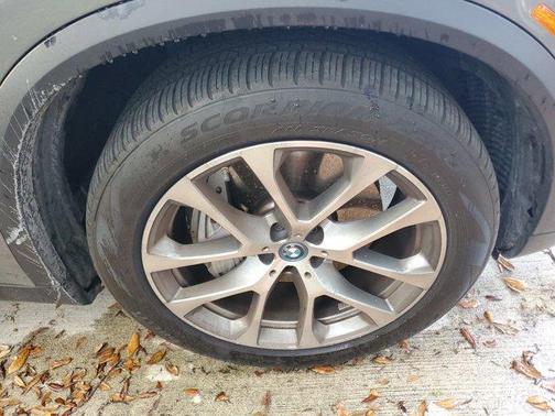 Skyscraper Gray Metallic 2024 BMW X5 PHEV xDrive50e