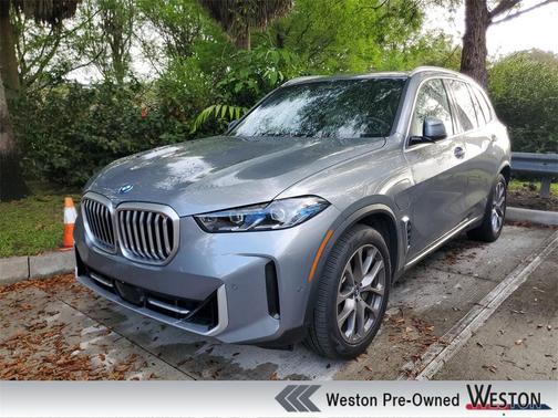 Skyscraper Gray Metallic 2024 BMW X5 PHEV xDrive50e