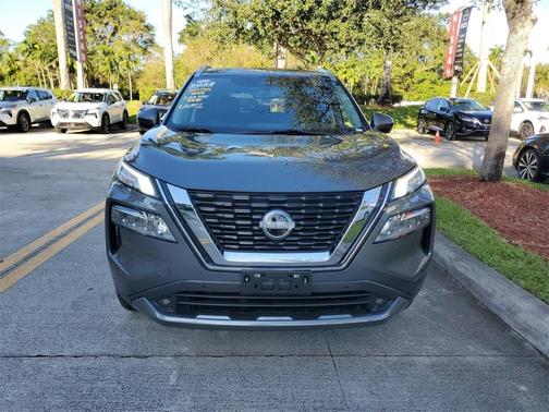 2022 Nissan Rogue SL
