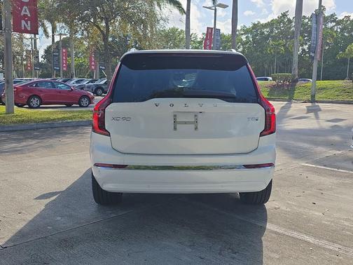 Crystal White Pearl 2026 Volvo XC90 Plug-In Hybrid T8 Plus 7-Seater