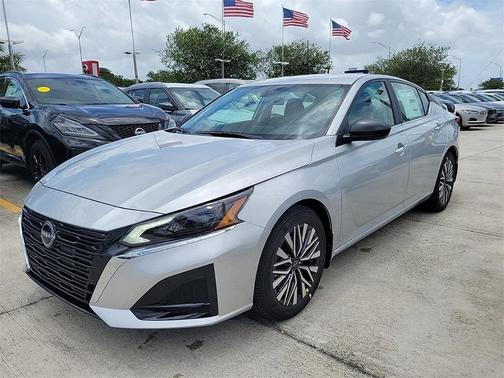2025 Nissan Altima SV