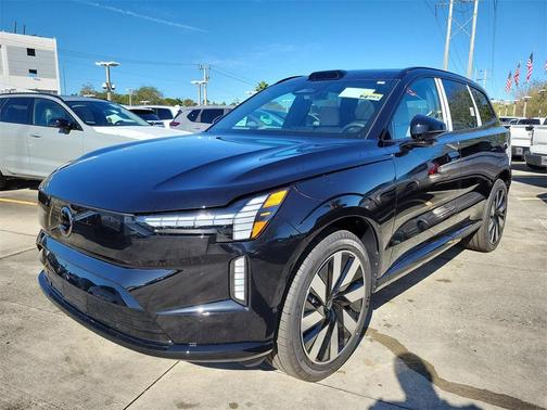 2025 Volvo EX90 Twin Motor Performance Plus 6-Seater