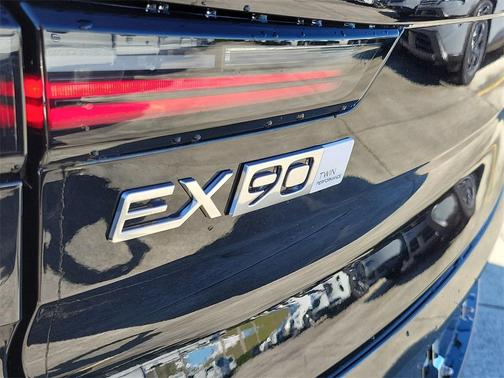 2025 Volvo EX90 Twin Motor Performance Plus 6-Seater