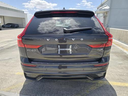 2025 Volvo XC60 Plug-In Hybrid T8 Ultra