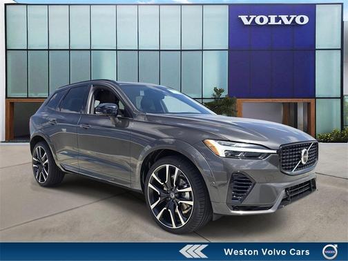 2025 Volvo XC60 Plug-In Hybrid T8 Ultra