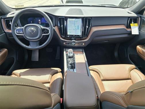2025 Volvo XC60 Plug-In Hybrid T8 Ultra