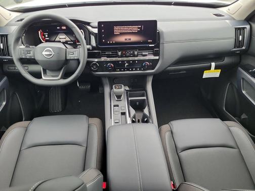 Everest White P 2026 Nissan Pathfinder SL