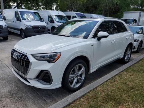 2021 Audi Q3 45 S line Premium