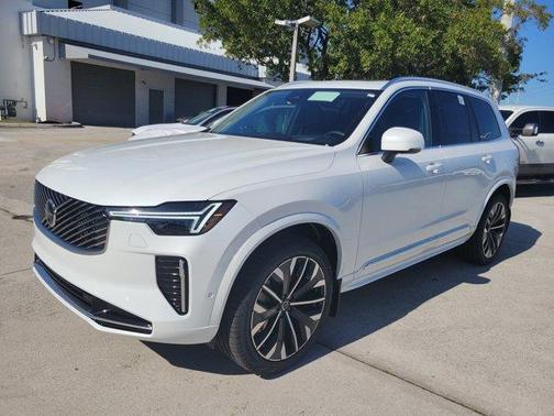 2026 Volvo XC90 B6 Ultra 7-Seater