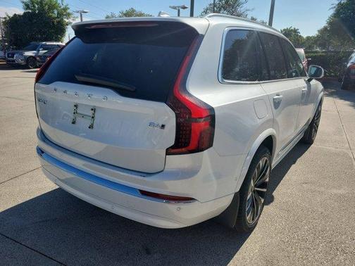 2026 Volvo XC90 B6 Ultra 7-Seater