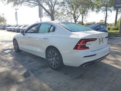 2022 Volvo S60 B5 Inscription