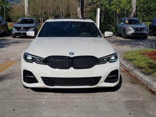 2019 BMW 330 i