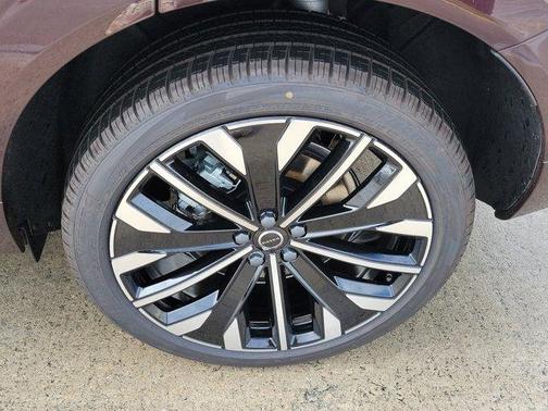 2026 Volvo XC60 Plug-In Hybrid T8 Ultra