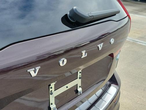 Mulberry 2026 Volvo XC60 Plug-In Hybrid T8 Ultra