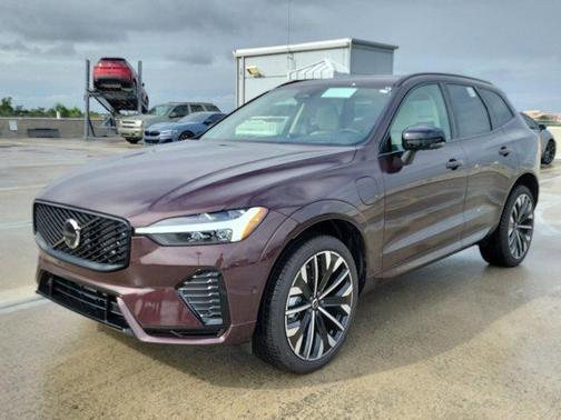 2026 Volvo XC60 Plug-In Hybrid T8 Ultra