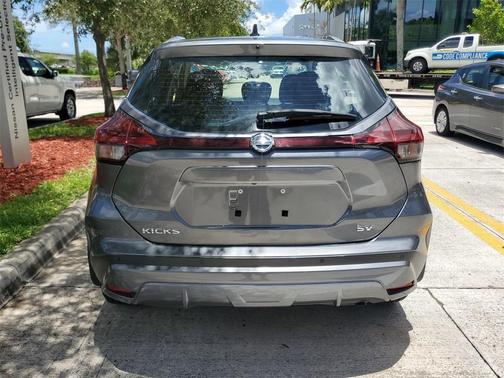 2021 Nissan Kicks SV