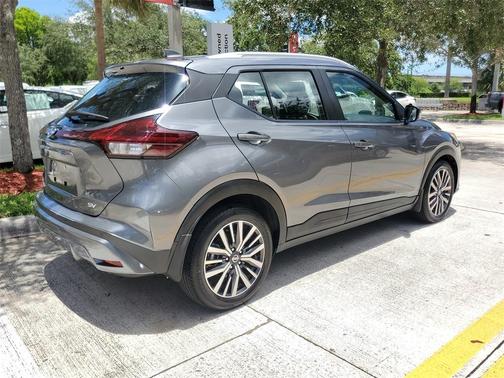 2021 Nissan Kicks SV