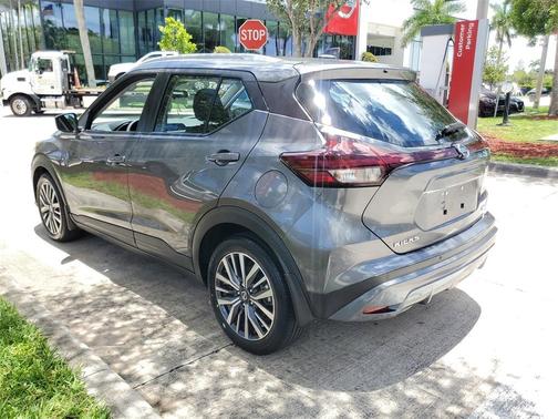 2021 Nissan Kicks SV