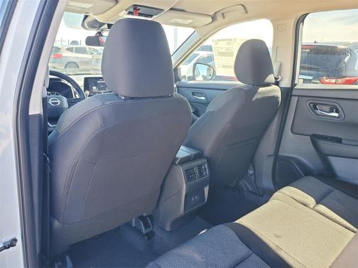 2026 Nissan Rogue DA