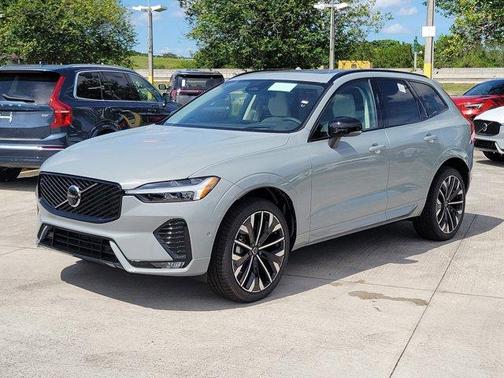 Gray Metallic 2026 Volvo XC60 B5 Ultra