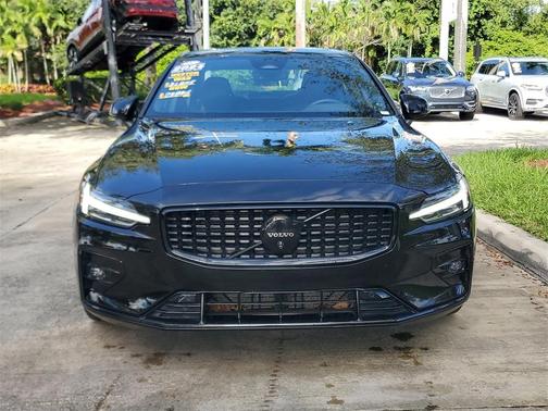2024 Volvo S60 B5 Plus Black Edition