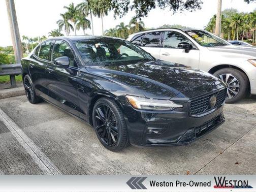 2024 Volvo S60 B5 Plus Black Edition
