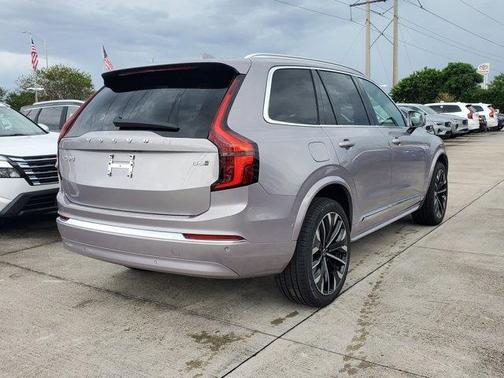 2026 Volvo XC90 B6 Plus 7-Seater