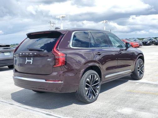2026 Volvo XC90 B6 Core